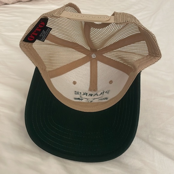 Praerie Tan and Forrest green Trucker Hat - Picture 4 of 4